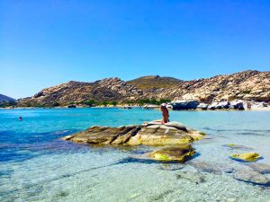 Discover-the-Island-of-Paros-Greece-what-to-do-see-and-eat_paros_naoussa_fishing-village_travel-blog_travel-guide_svadore_kolimbithres_girl_tan_bikini